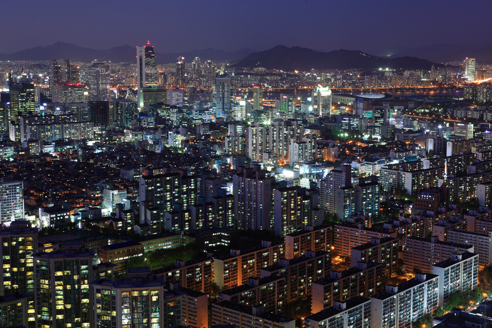 같은 투기지역으로 묶인 강남과 세종간 아파트 가격차는 같은 면적 대비 최소 2배에서 6배 차이를 보인다. 사진은 서울시 강남구 전경.